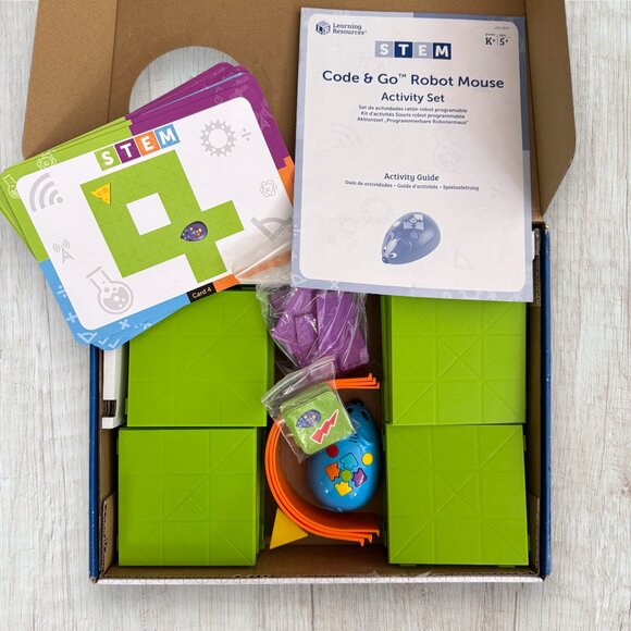 LEARNING RESOURCES Code & Go Robot Mouse STEM Game Activity Homeschool Coding - Picture 2 of 5